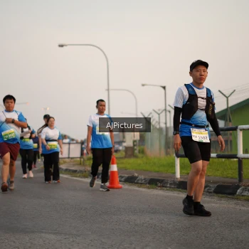 Runner Photo 3437066