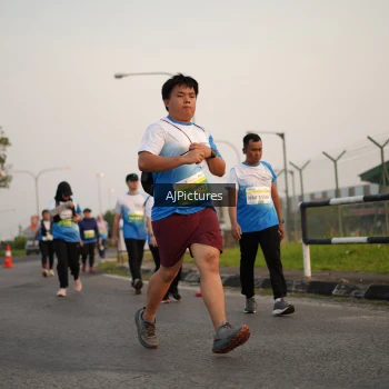 Runner Photo 3437068