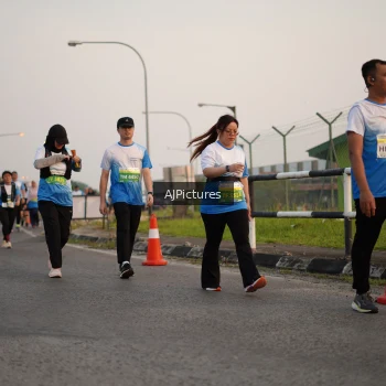 Runner Photo 3437070
