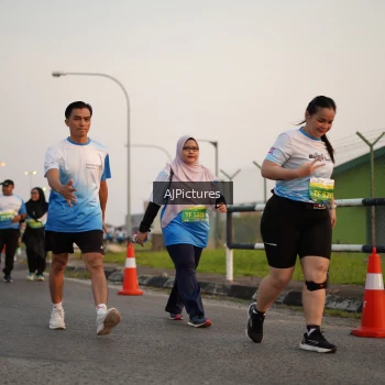 Runner Photo 3437078