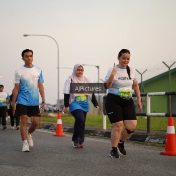 Runner Photo 3437079