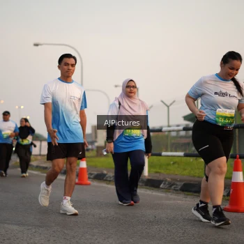 Runner Photo 3437080