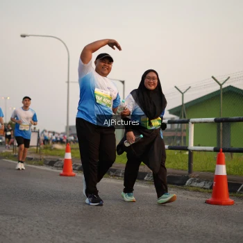 Runner Photo 3437084