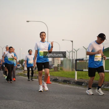 Runner Photo 3437086