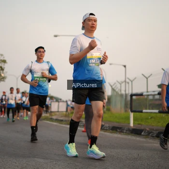 Runner Photo 3437096