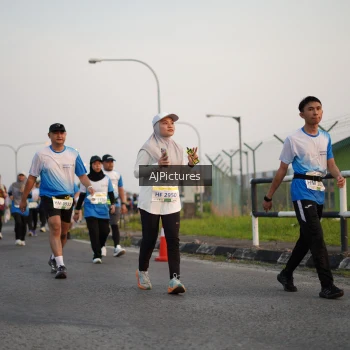 Runner Photo 3437106