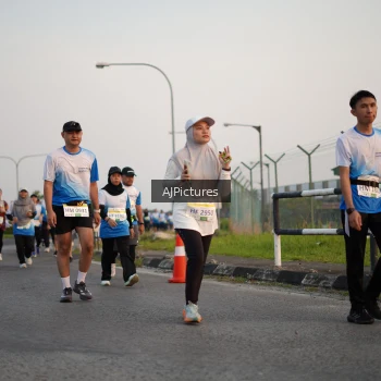 Runner Photo 3437112