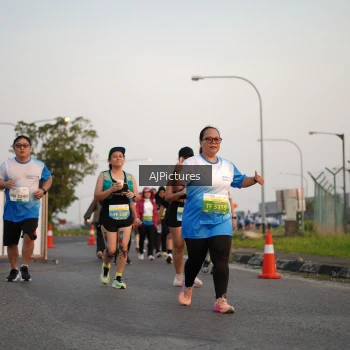 Runner Photo 3437117