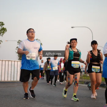 Runner Photo 3437120