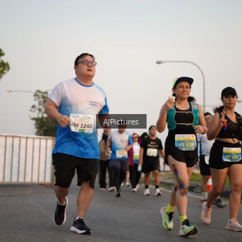 Runner Photo 3437123