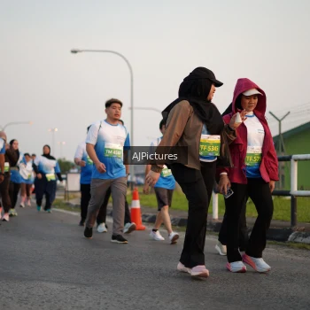 Runner Photo 3437129