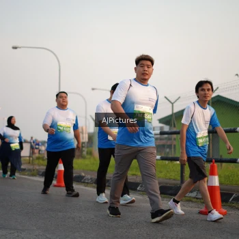 Runner Photo 3437130