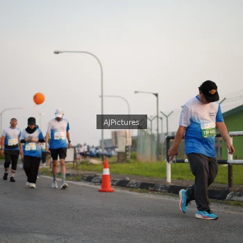 Runner Photo 3437144