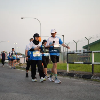 Runner Photo 3437145