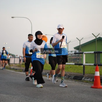 Runner Photo 3437147