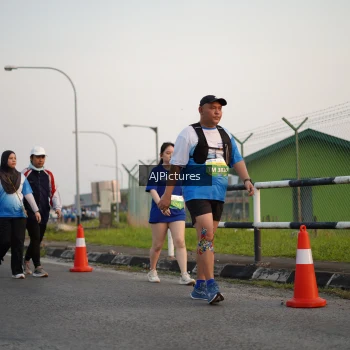 Runner Photo 3437154