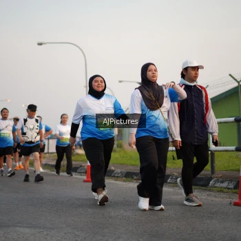 Runner Photo 3437160