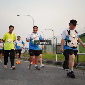 Runner Photo 3437163