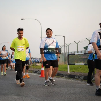 Runner Photo 3437165
