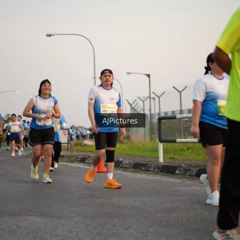 Runner Photo 3437166