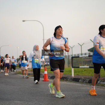Runner Photo 3437171