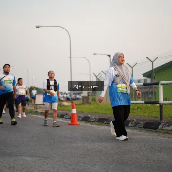 Runner Photo 3437178