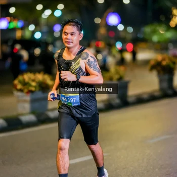 Runner Photo 3437190