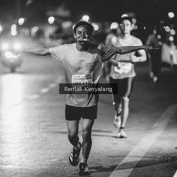 Runner Photo 3437512