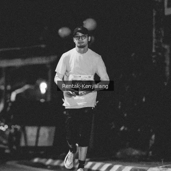 Runner Photo 3437560