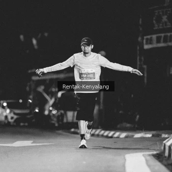 Runner Photo 3437562