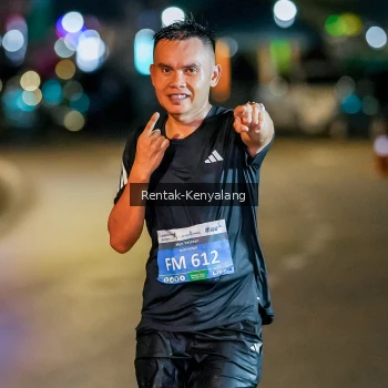 Runner Photo 3437574