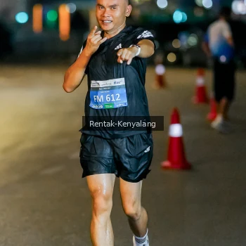 Runner Photo 3437575