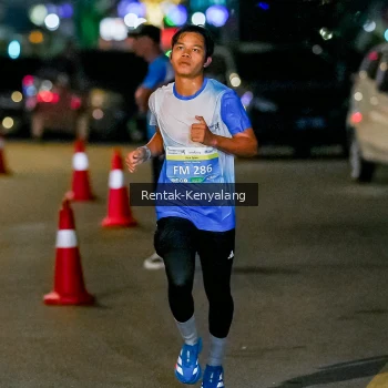 Runner Photo 3437586