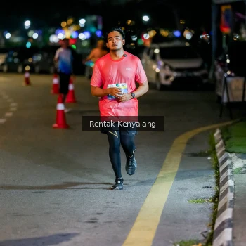 Runner Photo 3437612