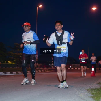 Runner Photo 3437640
