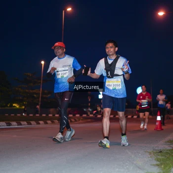 Runner Photo 3437642