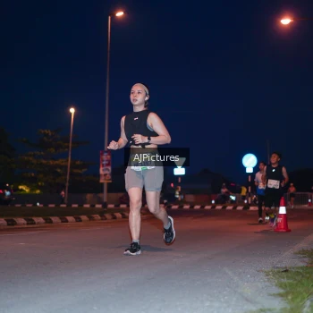 Runner Photo 3437643