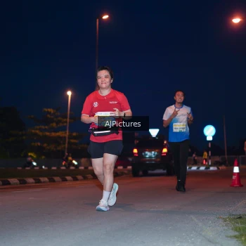 Runner Photo 3437644