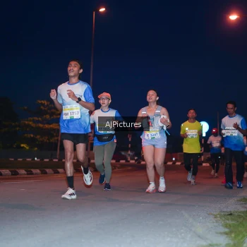 Runner Photo 3437648