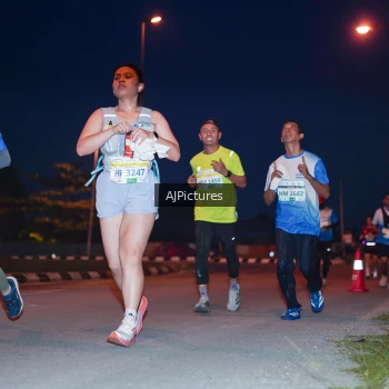 Runner Photo 3437649