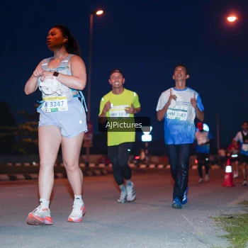 Runner Photo 3437650
