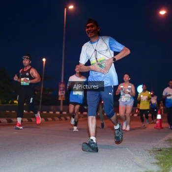 Runner Photo 3437653