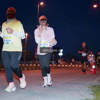 Runner Photo 3437657