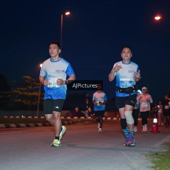 Runner Photo 3437664