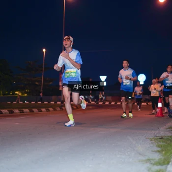 Runner Photo 3437668