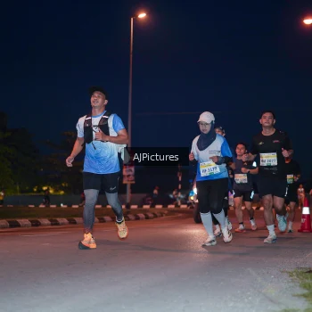 Runner Photo 3437672