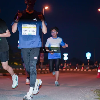 Runner Photo 3437673
