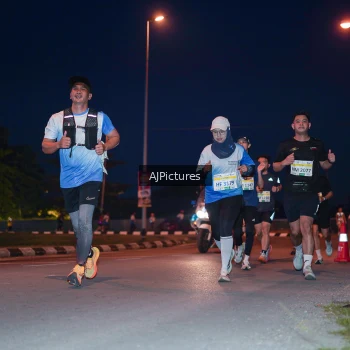 Runner Photo 3437674