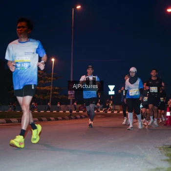 Runner Photo 3437676