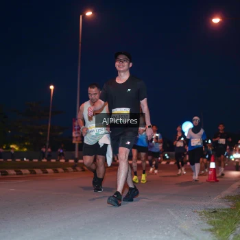 Runner Photo 3437679